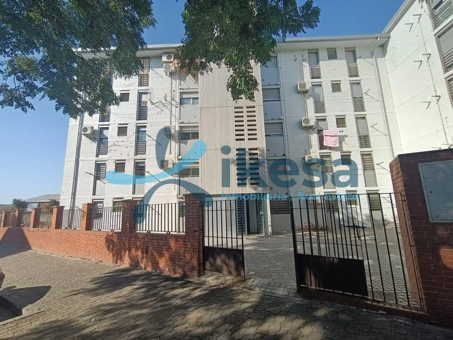 Vista exterior de Pis en venda en Córdoba