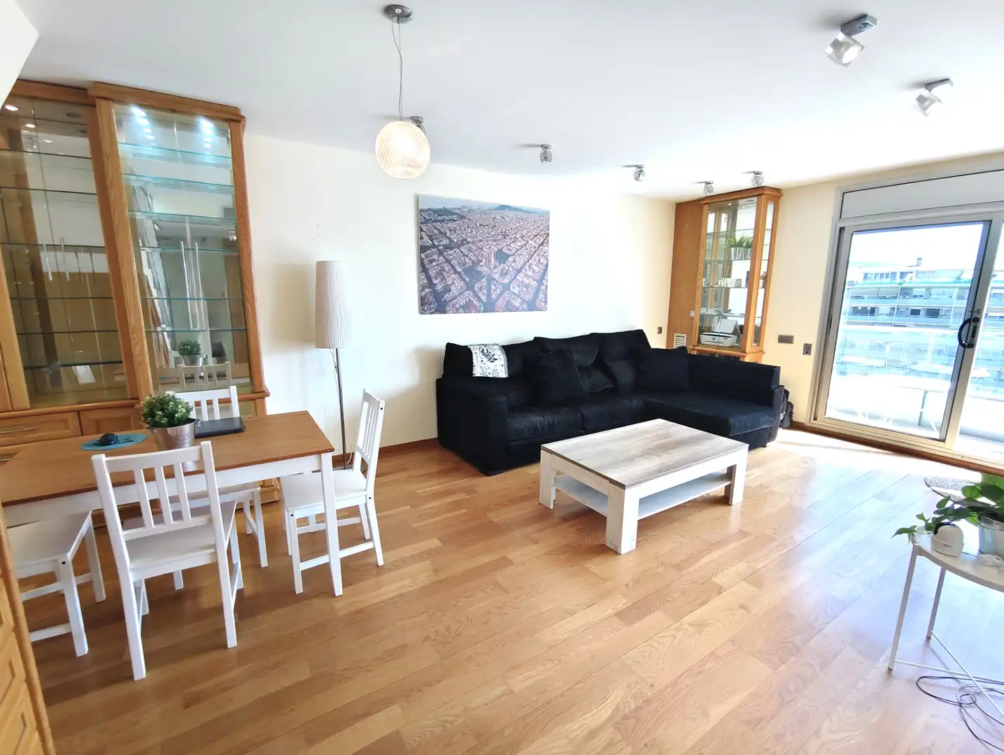 Sala d'estar de Àtic de lloguer en Badalona amb Aire condicionat, Calefacció i Parquet