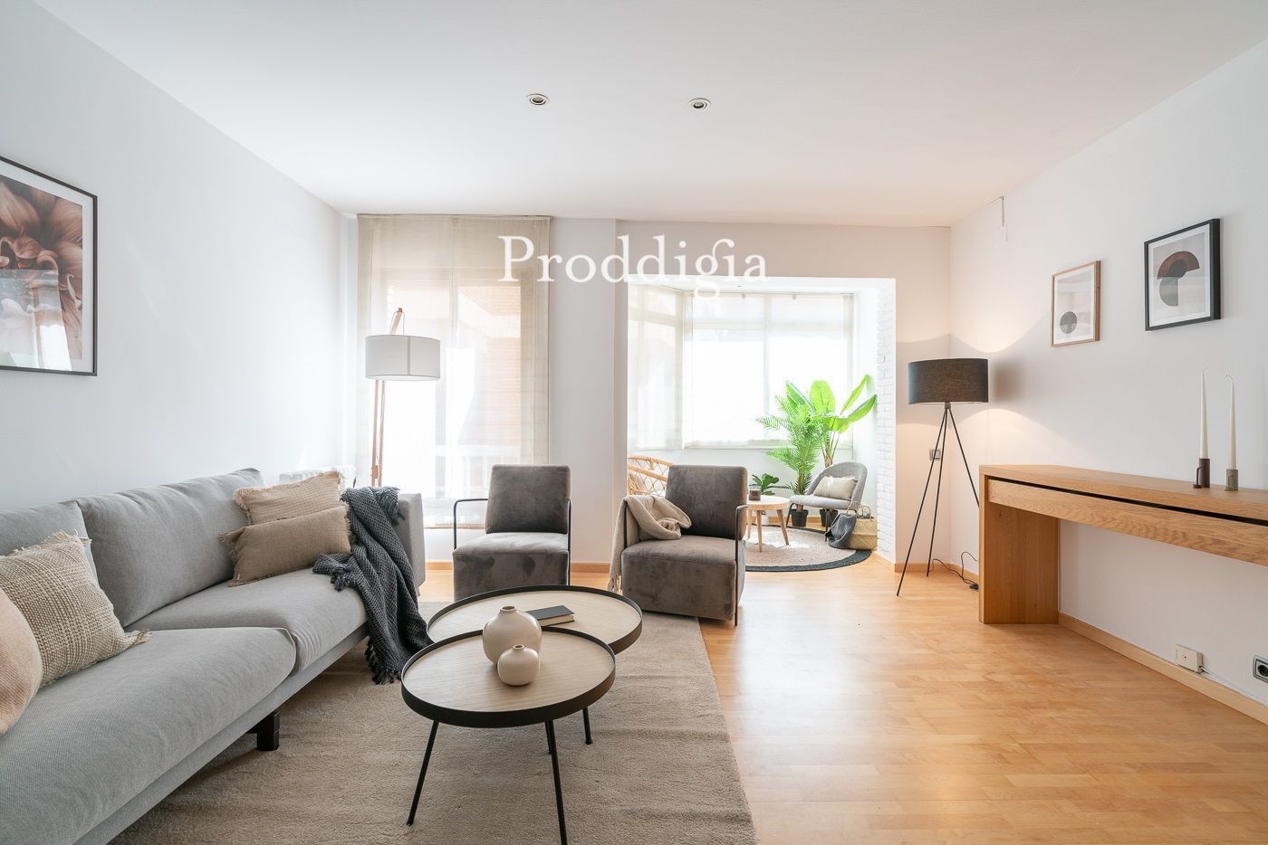 Sala d'estar de Pis de lloguer en  Barcelona Capital amb Aire condicionat, Calefacció i Parquet