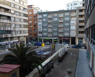 Vista exterior de Oficina en venda en Avilés amb Moblat