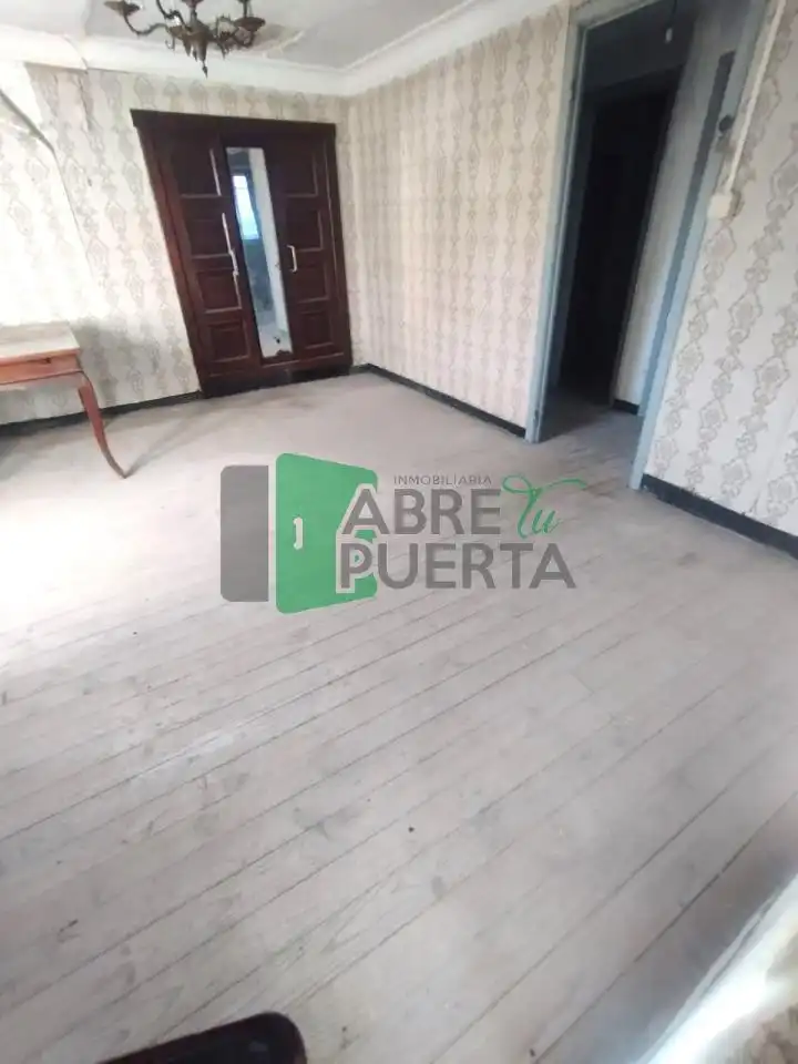 Casa o xalet en venda en Ourense Capital  amb Jardí privat i Terrassa