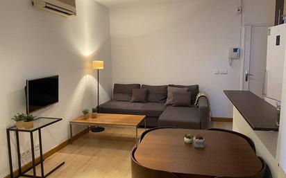 Living room of Apartment for sale in  Madrid Capital  with Air Conditioner