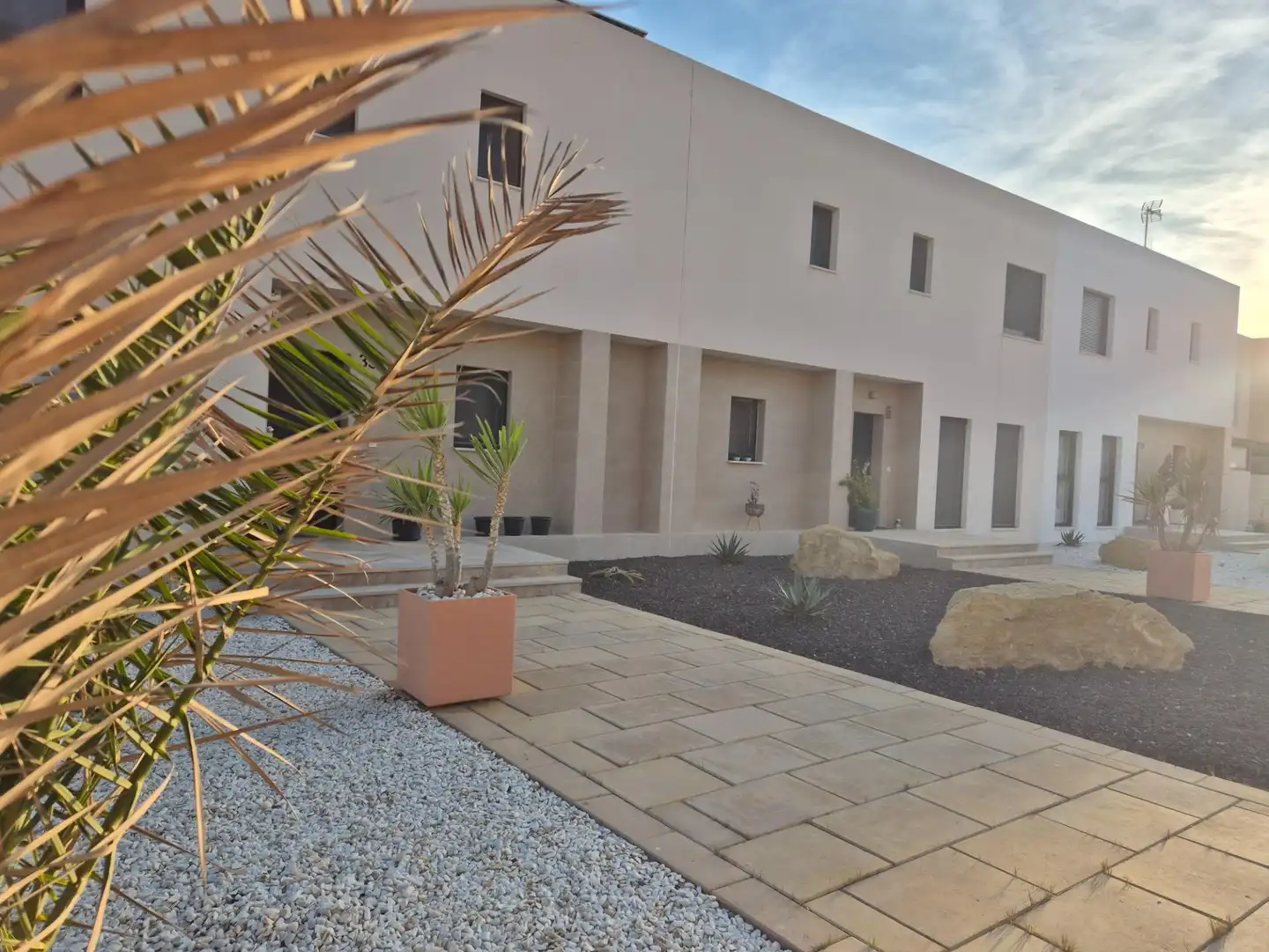 Vista exterior de Casa adosada en venta en El Ejido con Aire acondicionado, Jardín privado y Terraza