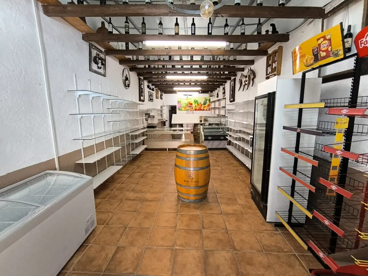 Local en venda en Valoria la Buena amb Moblat