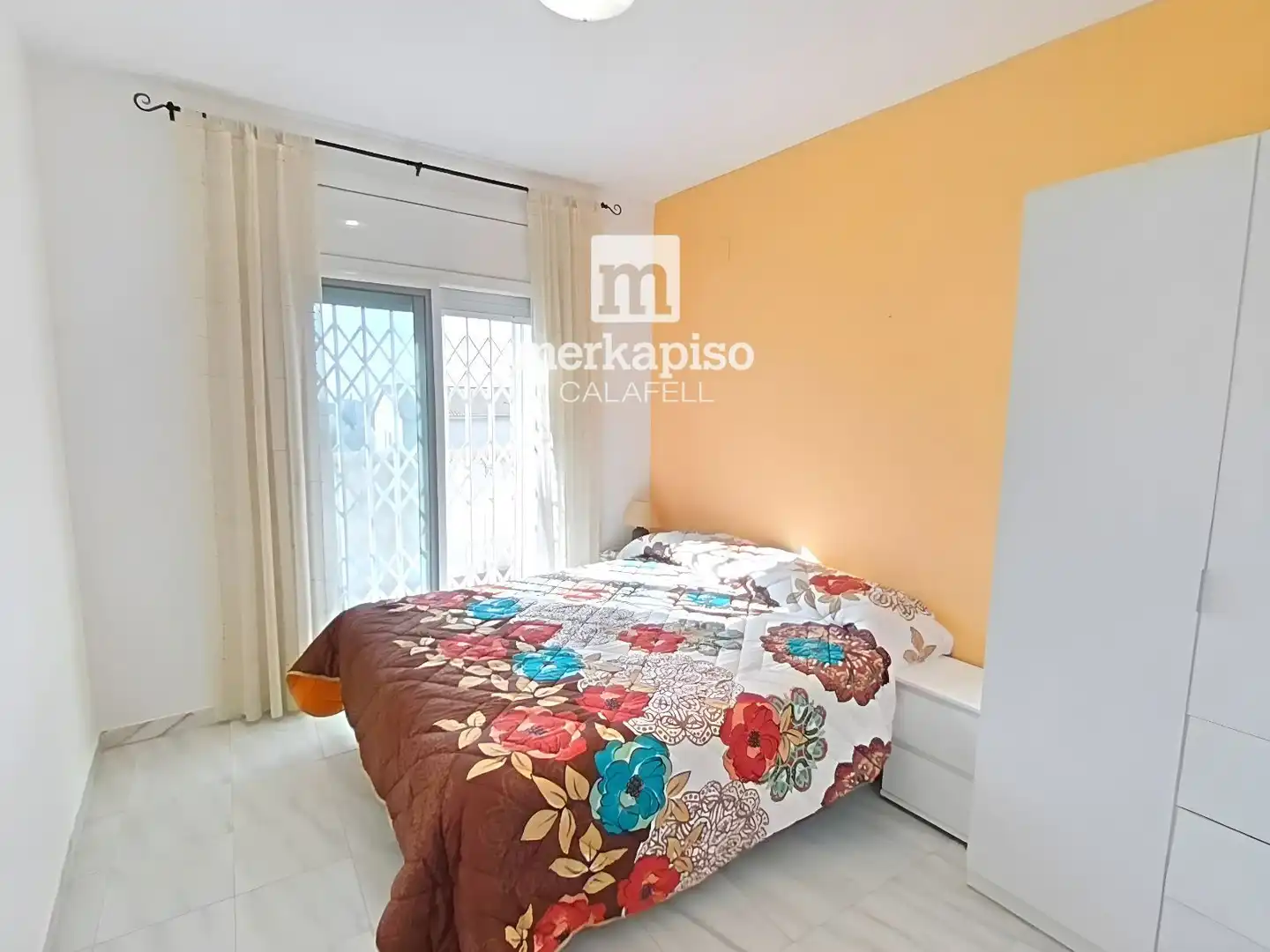 Habitación de Casa adosada en venta en Cunit Residencial
