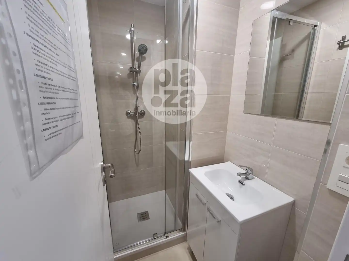Badezimmer von Wohnung zur untervermieten in Burgos mit Möbliert und Internet