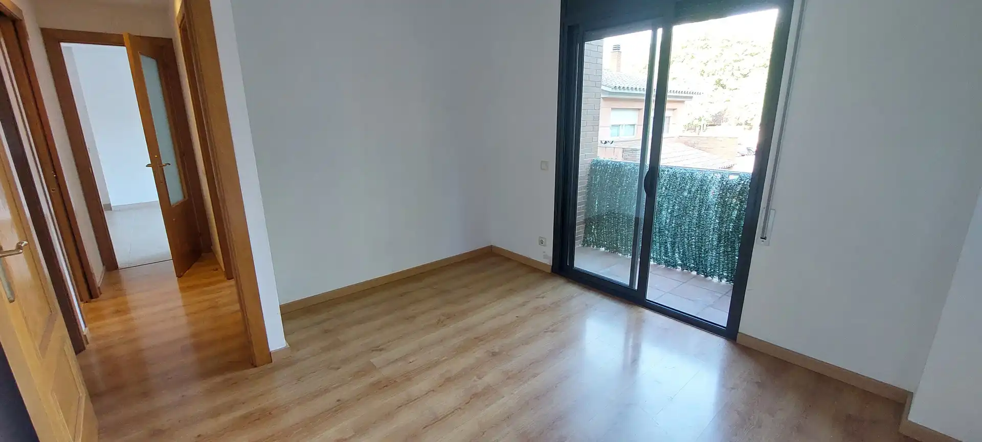 Schlafzimmer von Wohnung zur Miete in Vallgorguina mit Heizung, Parkett und Balkon