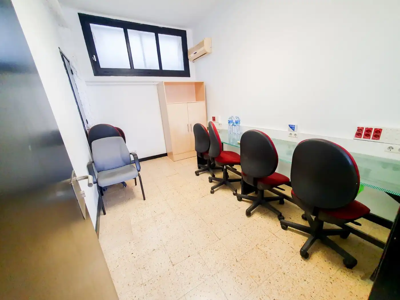 Fabrikhallen zur Miete in Montesa