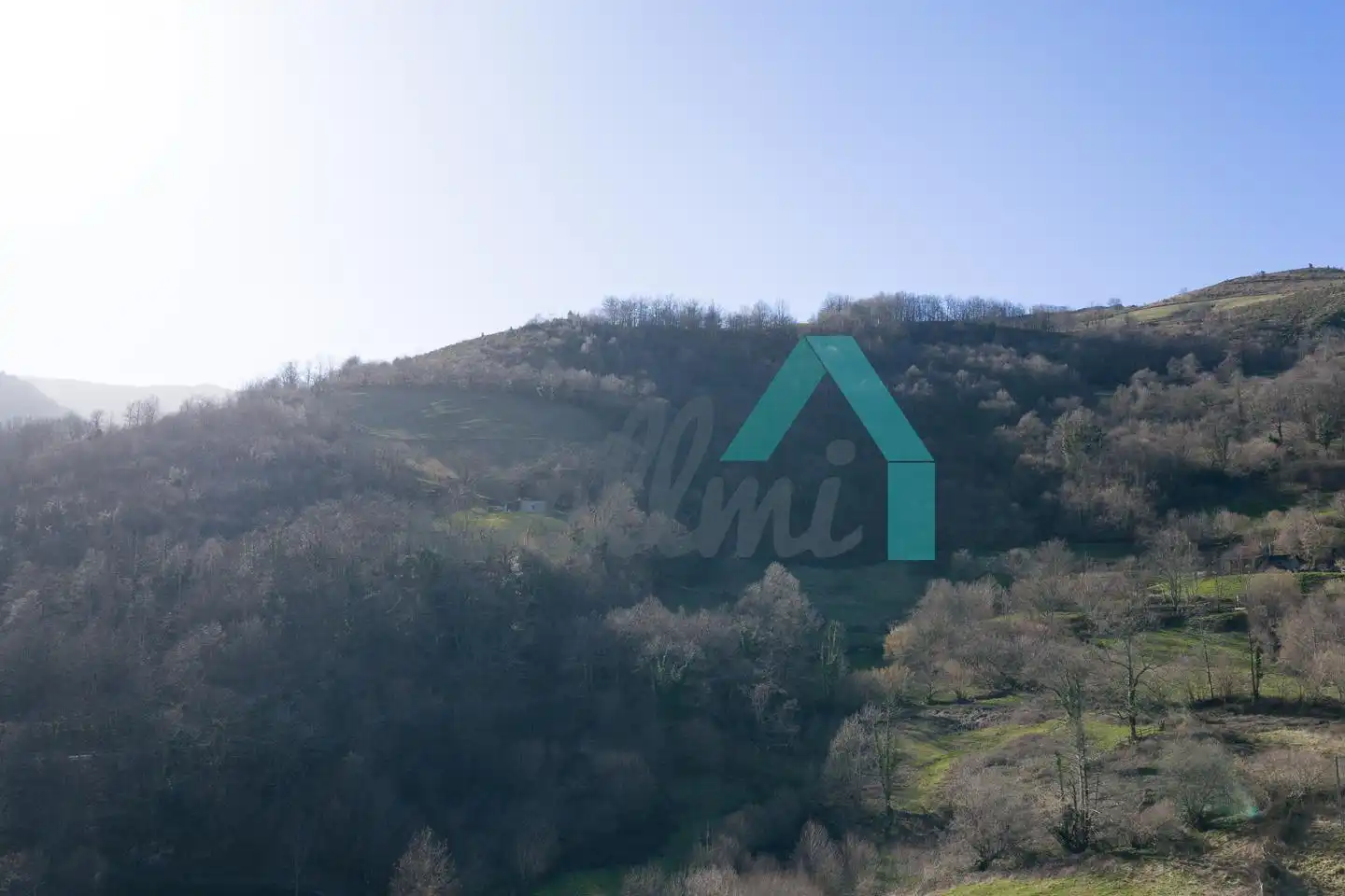 Casa adosada en venda en Aller amb Jardí privat, Terrassa i Traster