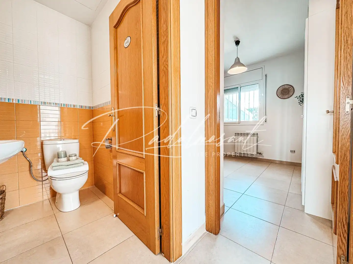 Bathroom of Detached homes for sale in Mont-roig del Camp  with Air Conditioner, Heating and Private garden
