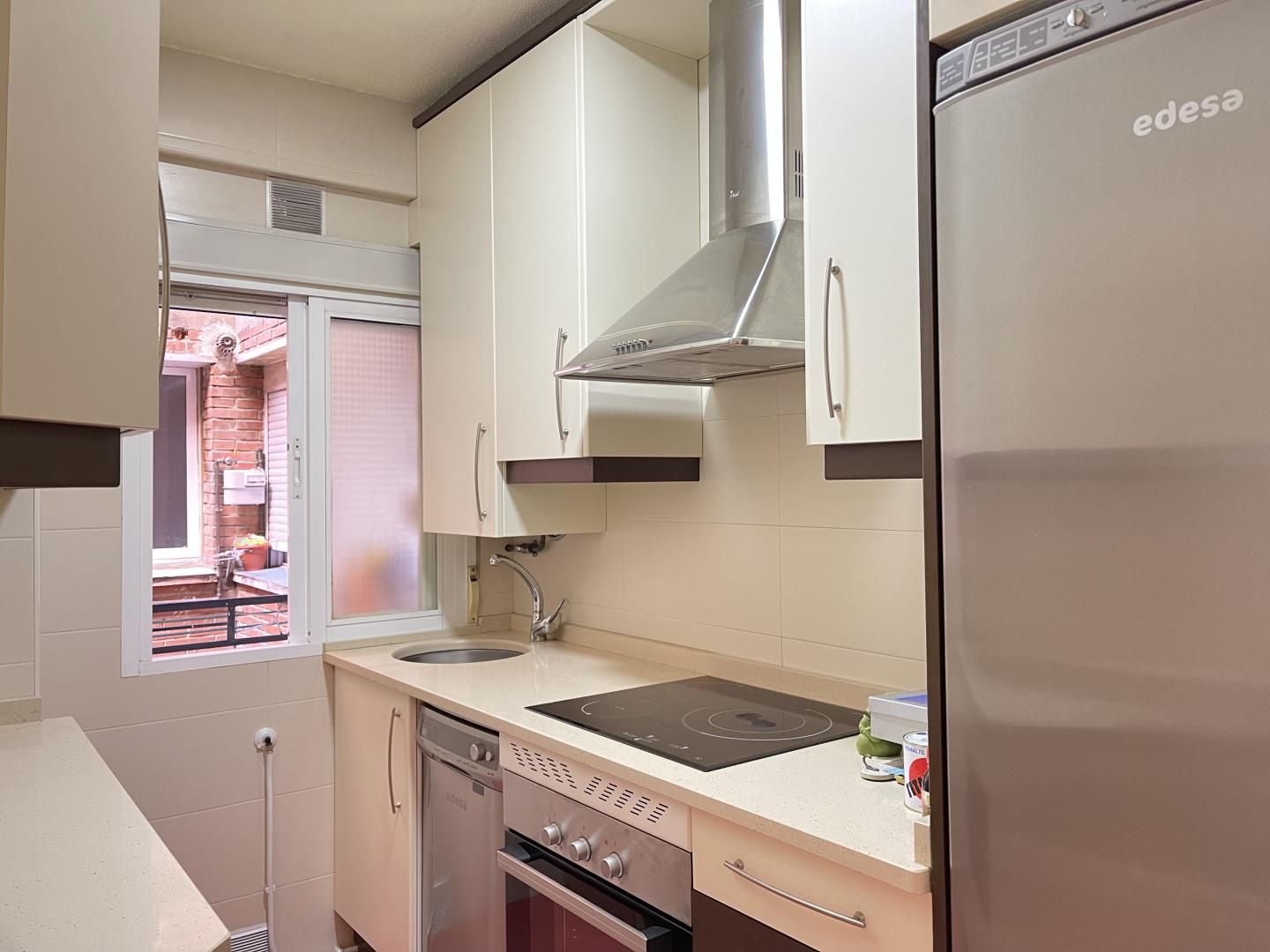 Cuina de Pis en venda en  Madrid Capital amb Aire condicionat i Calefacció