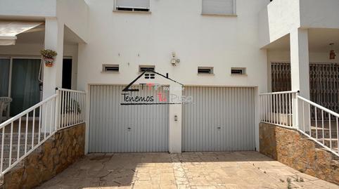 Foto 2 de Casa adosada en venda a Calle de Alena, 5-7, Costa Norte, Castellón