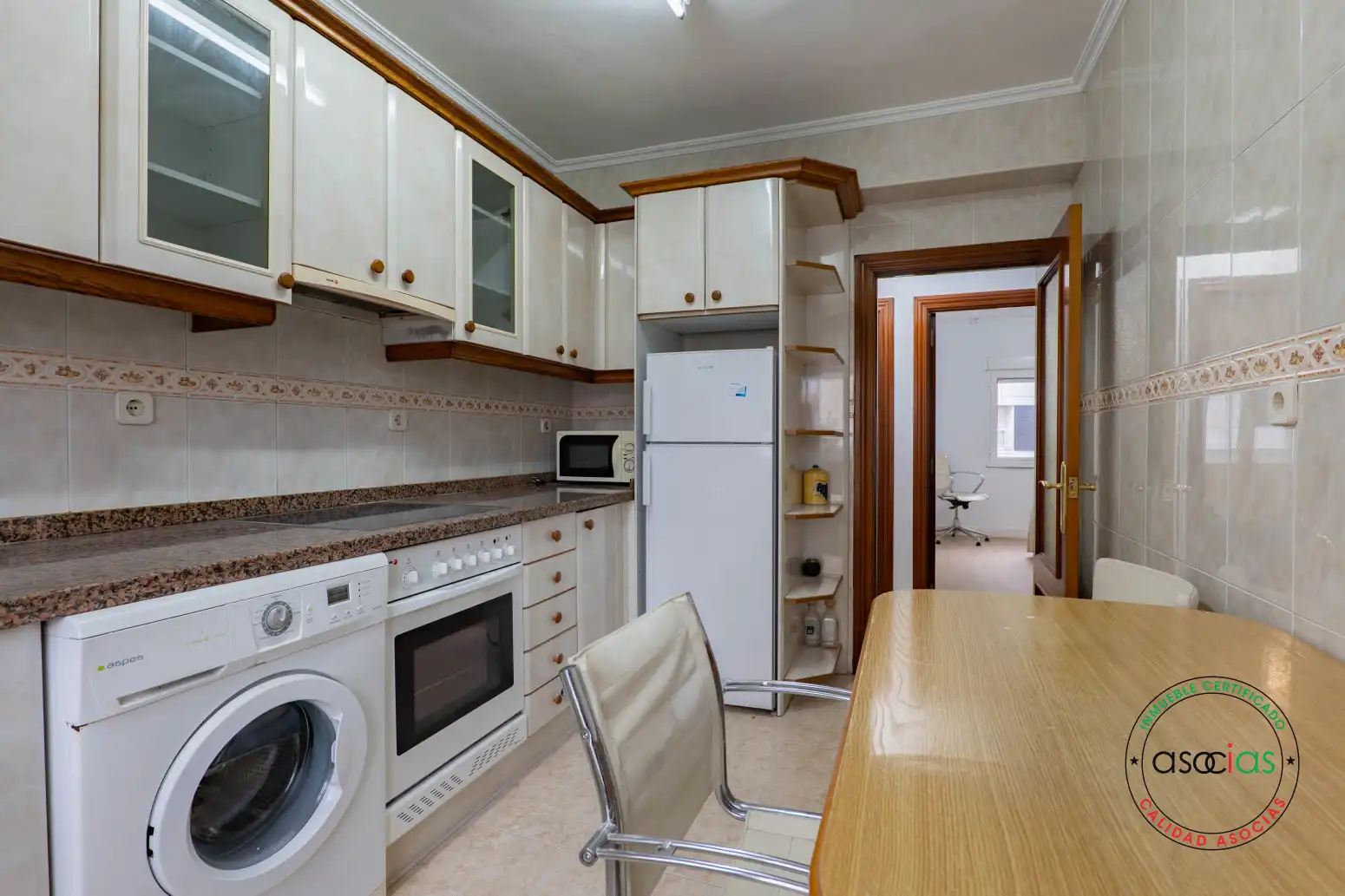 Cocina de Piso en venta en Gijón  con Calefacción y Balcón