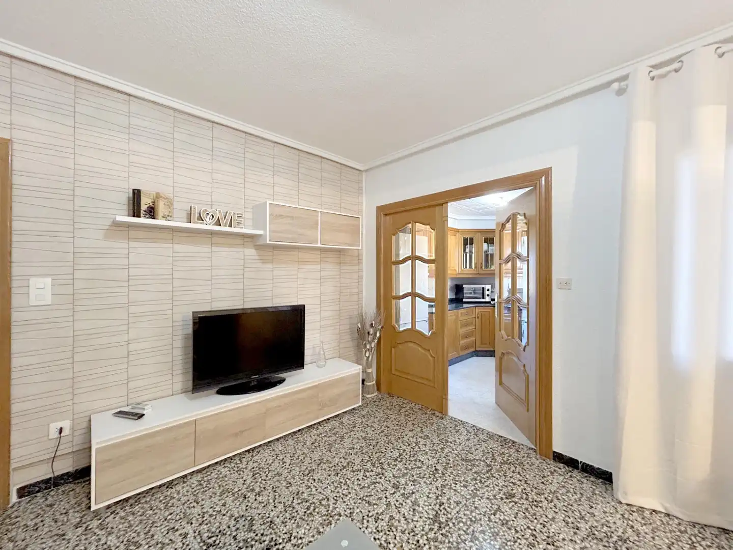 Sala d'estar de Pis de lloguer en Novelda amb Aire condicionat, Moblat i Jacuzzi