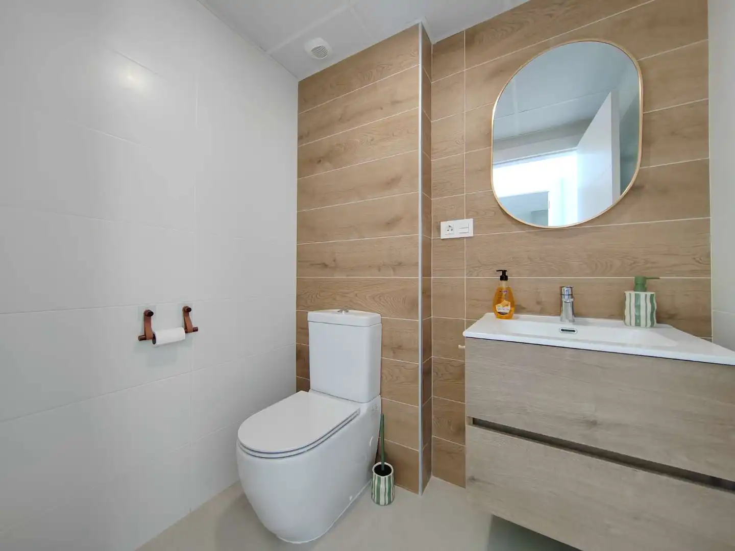 Bany de Casa o xalet de lloguer en Vélez-Málaga amb Aire condicionat, Terrassa i Piscina