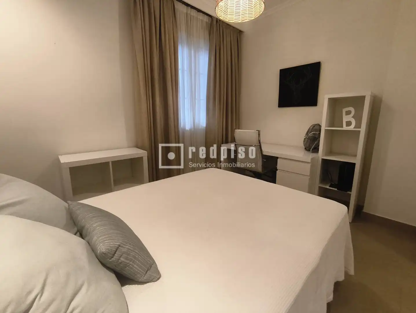 Habitación de Piso de alquiler en Sevilla con Aire acondicionado, Terraza y Amueblado