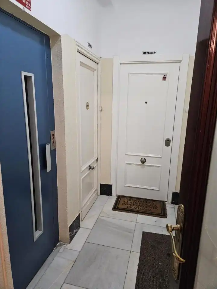 Wohnung mit Aufzug zum Verkauf in Calle del General Pardiñas, imagen 2