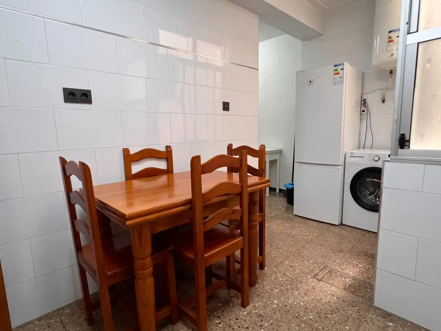 Cuina de Pis per a compartir en Elche / Elx amb Moblat i Balcó