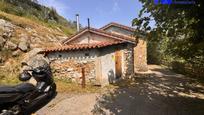 Vista exterior de Casa o xalet en venda en Oviedo  amb Calefacció