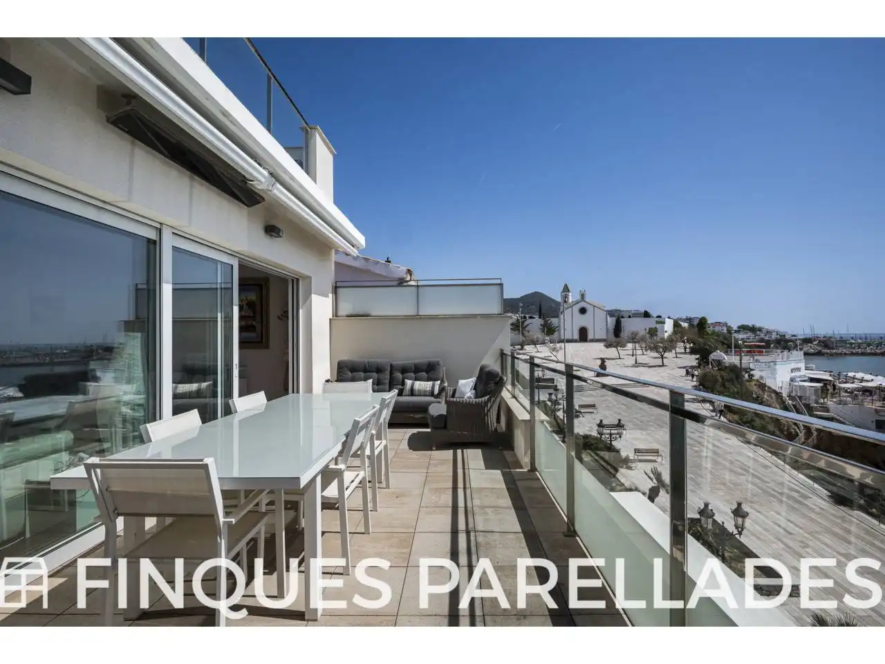 Terrace of Attic for sale in Sitges  with Air Conditioner, Heating and Parquet flooring