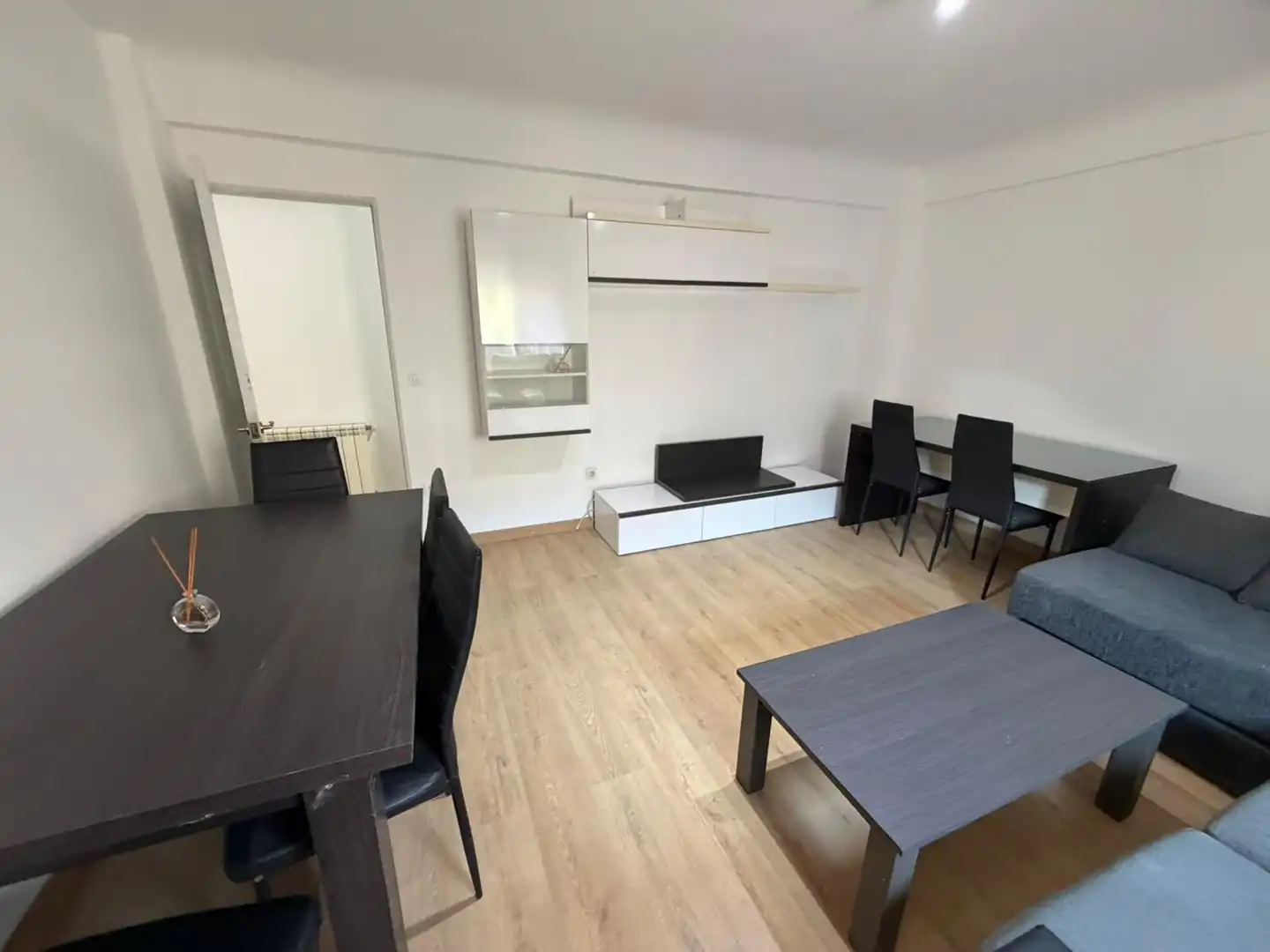 Sala de estar de Piso de alquiler en Lleida con Calefacción, Parquet y Amueblado