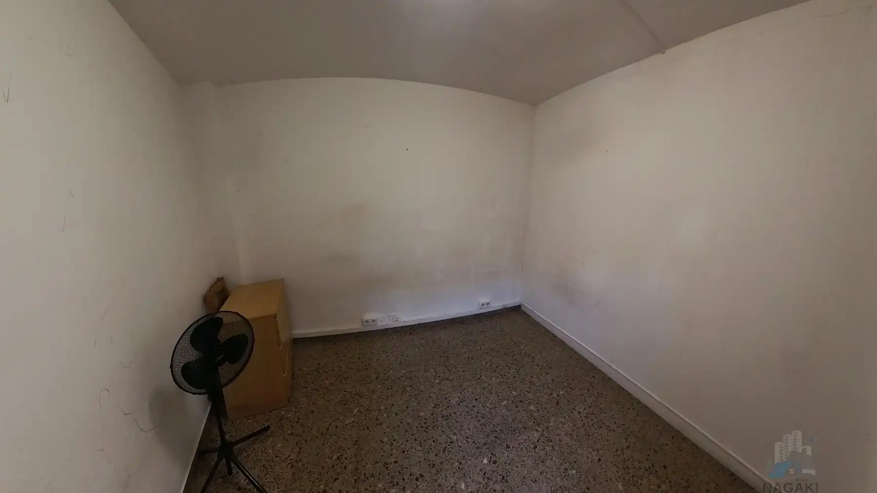 Wohnung zum Verkauf in Barcelona mit Balkon