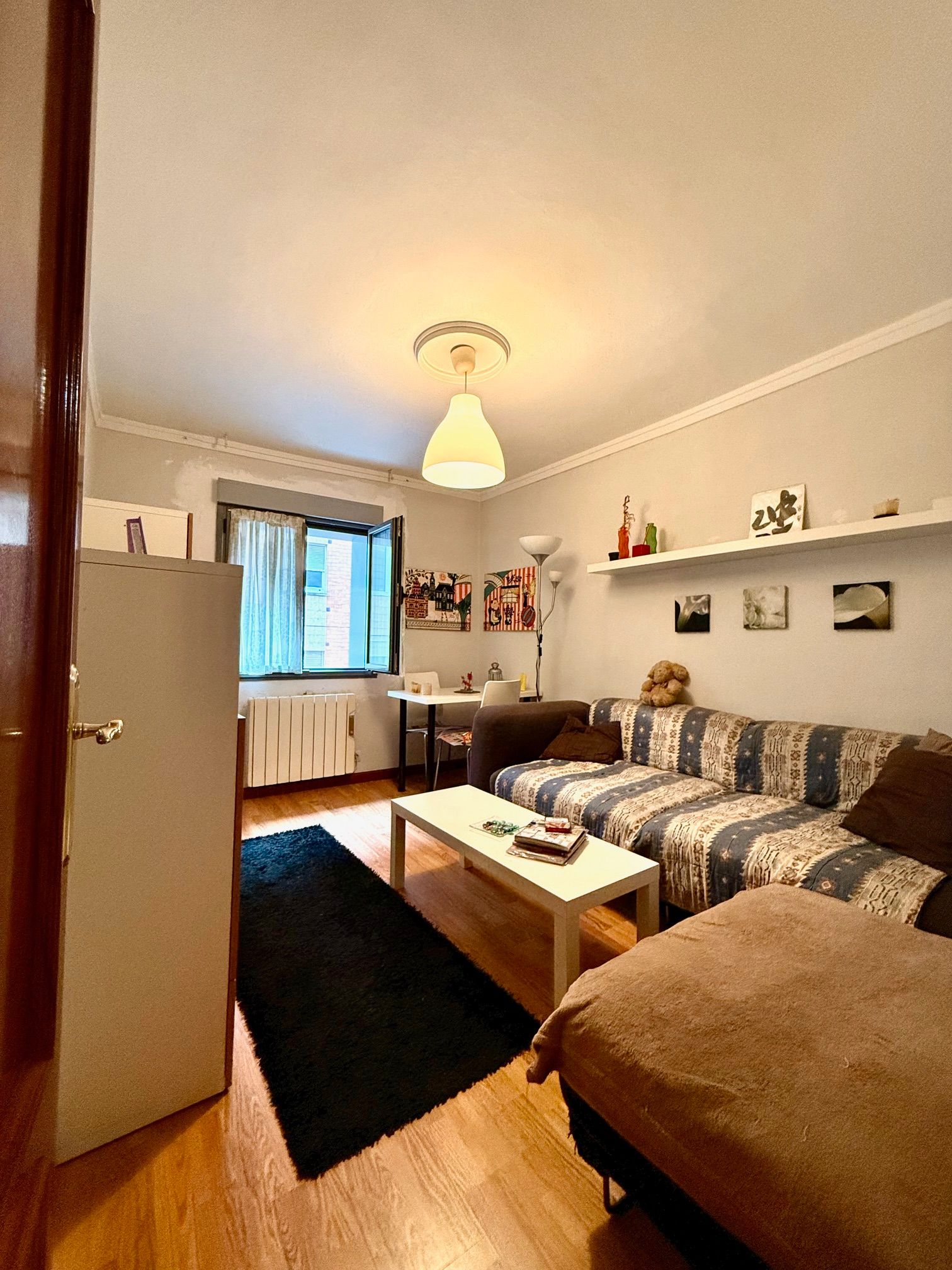 Living room of Flat for sale in Gijón   with Heating, Parquet flooring and Furnished