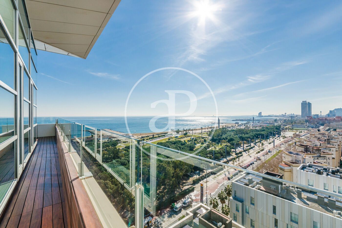 Vista exterior de Ático de alquiler en  Barcelona Capital con Aire acondicionado, Calefacción y Terraza