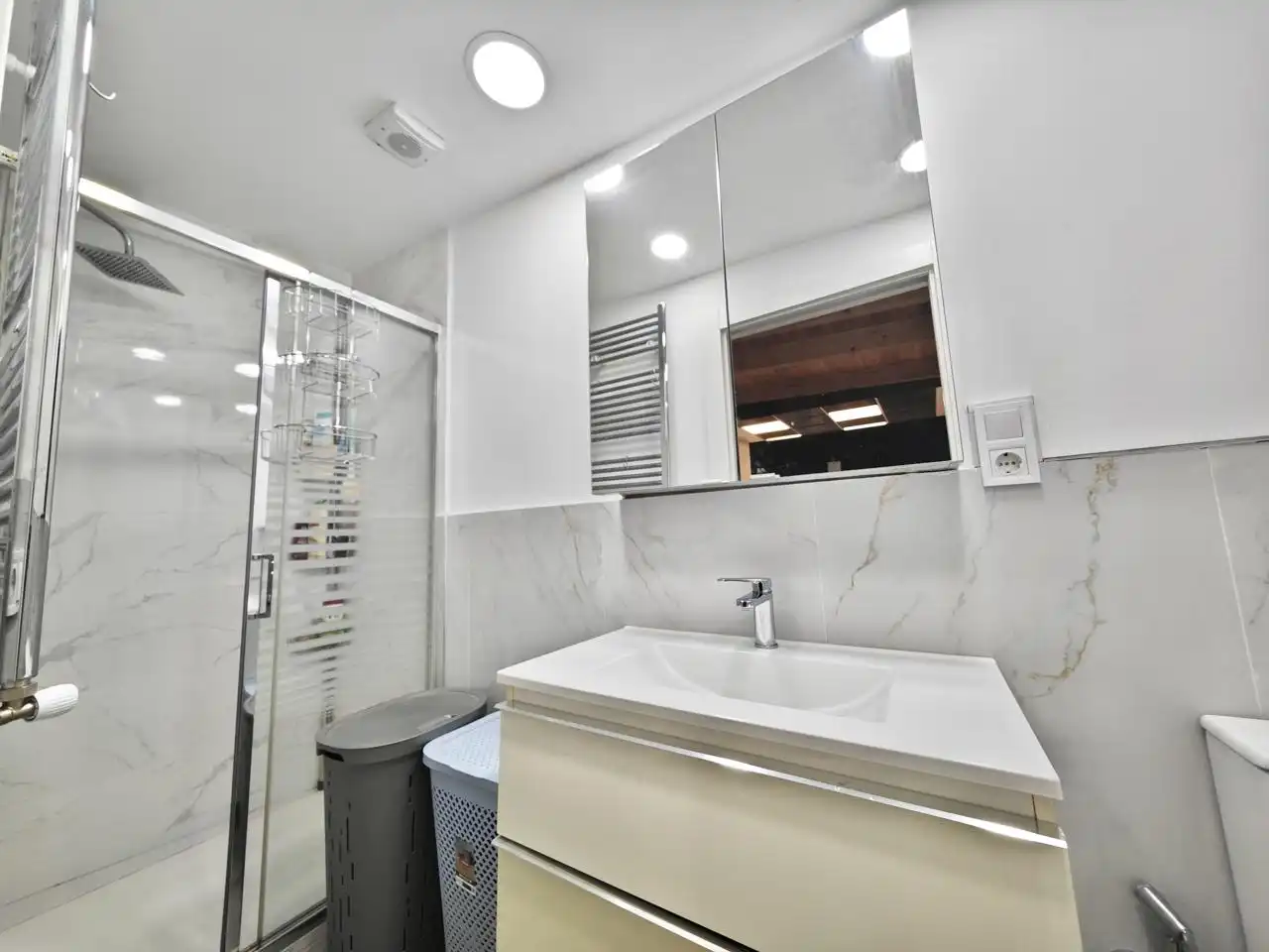 Baño de Piso en venta en Oviedo 