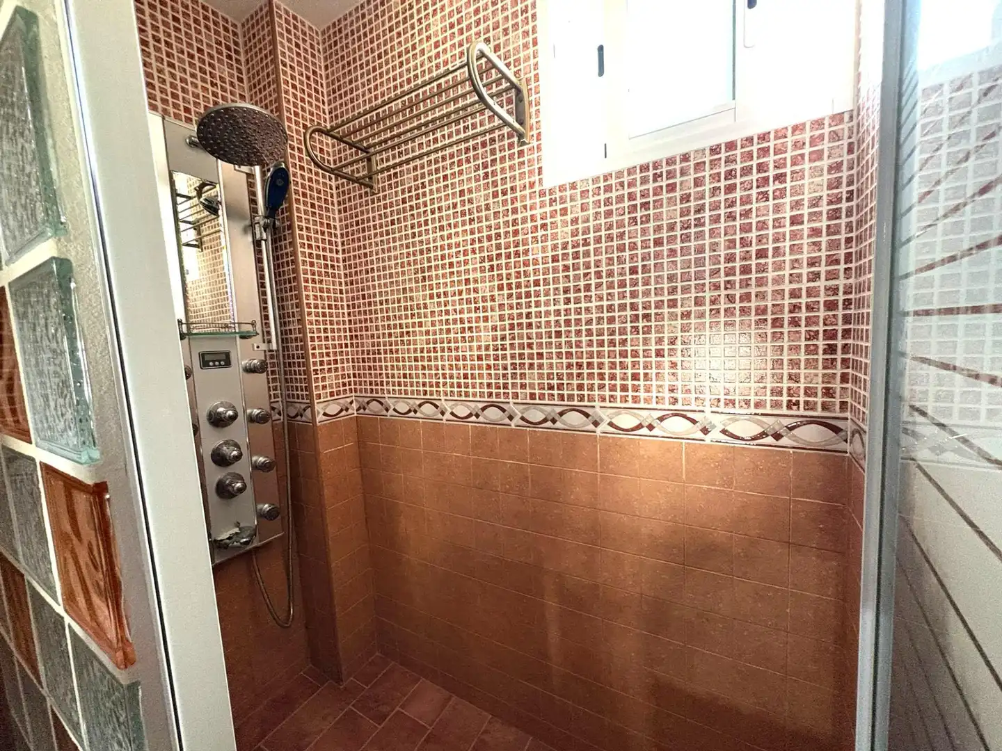 Bany de Casa adosada en venda en Málaga amb Aire condicionat, Calefacció i Traster