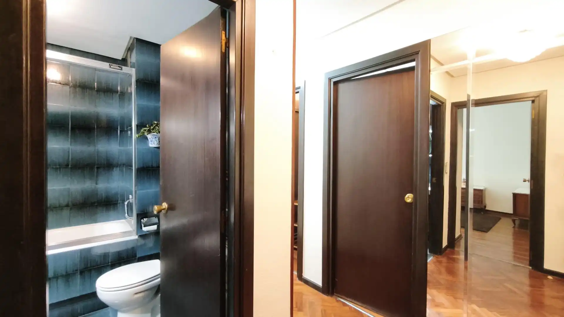 Baño de Piso de alquiler en Bilbao  con Calefacción y Amueblado