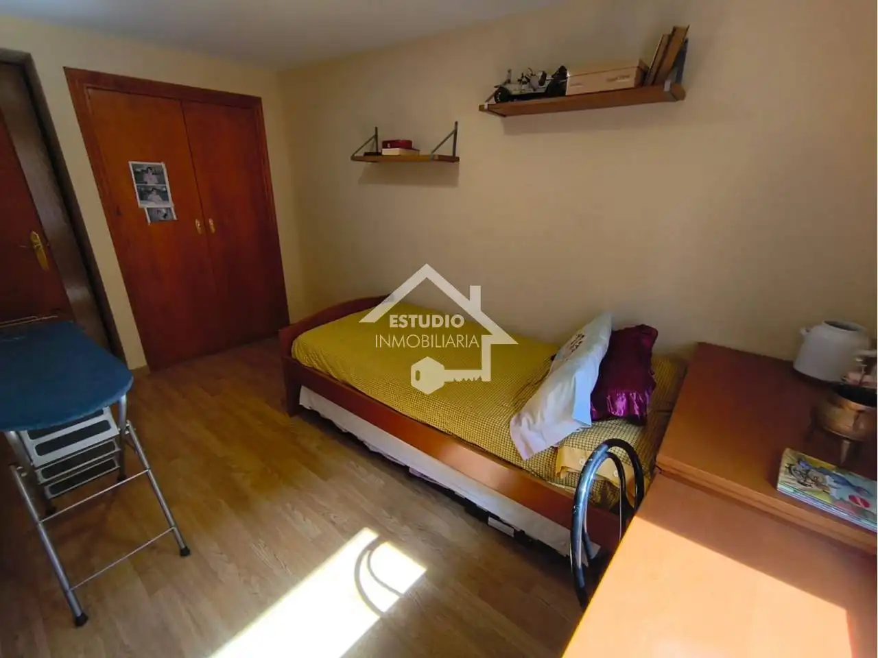 Bedroom of Houses for sale in Alesanco  with Heating, Private garden and Furnished