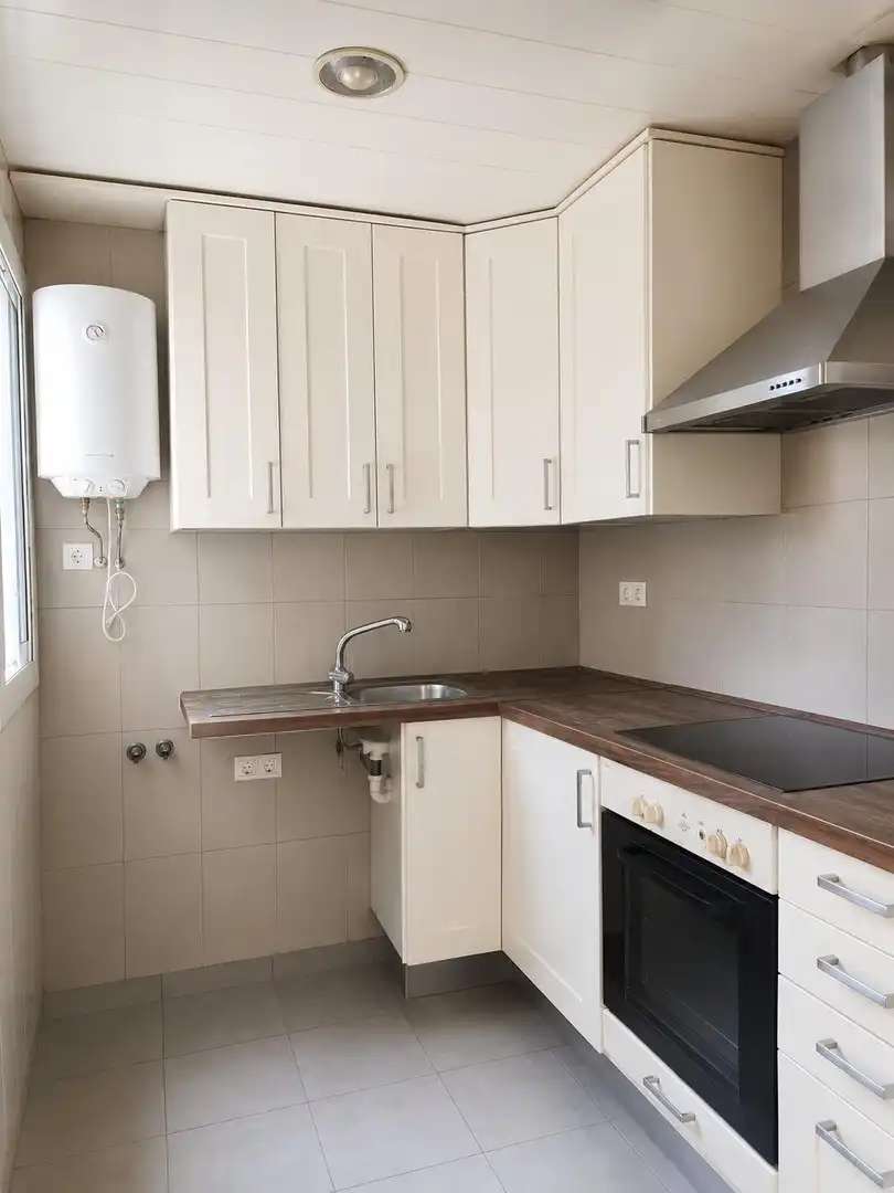 Cocina de Piso en venta en Santa Oliva con Calefacción, Balcón y Alarma