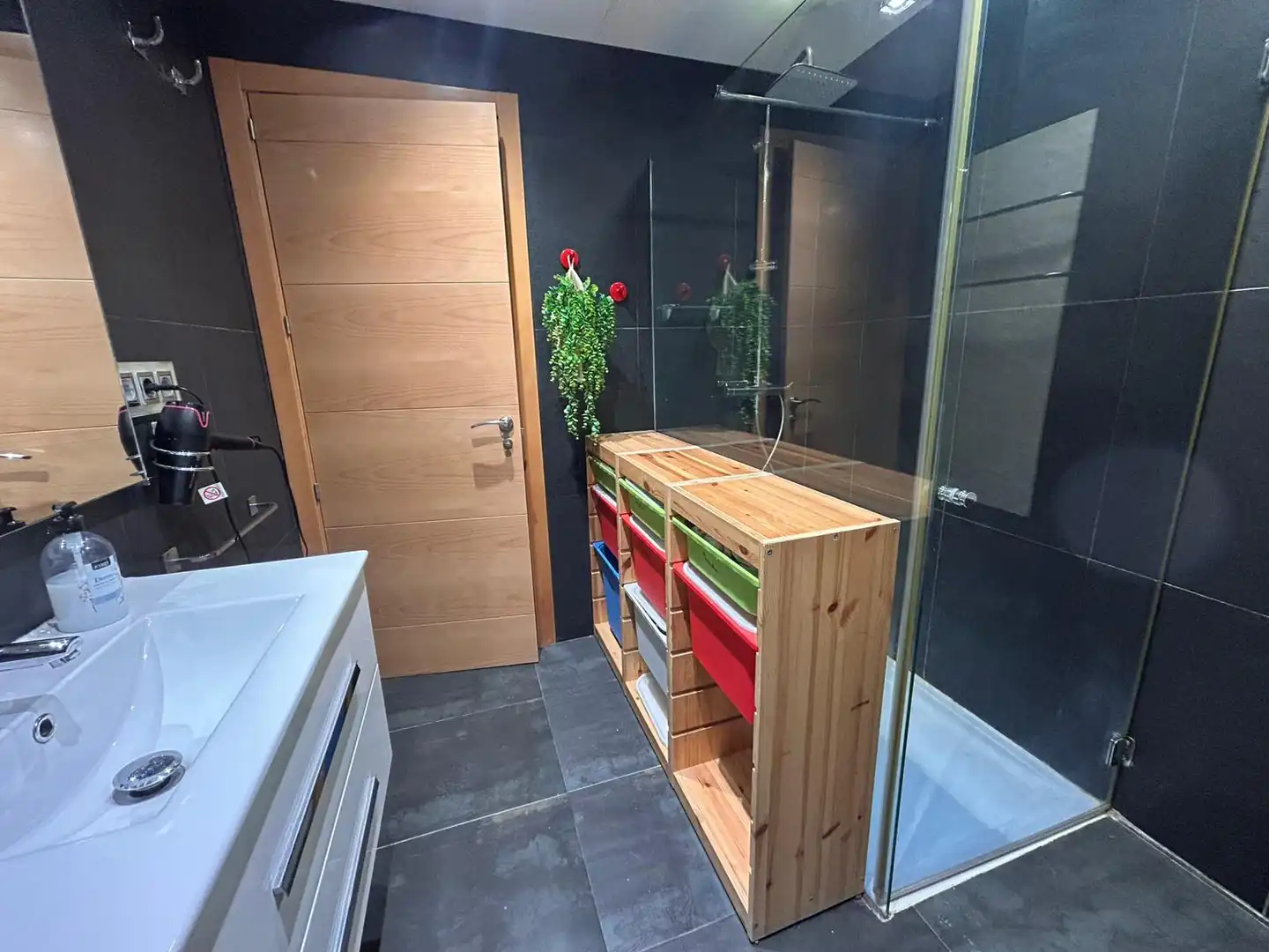 Bathroom of Houses for sale in Valderrobres  with Air Conditioner, Heating and Furnished