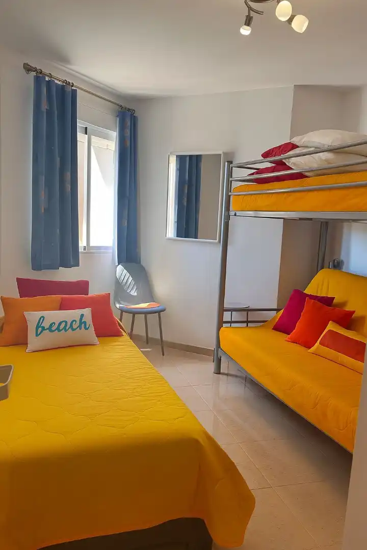 Piso con ascensor en venta en Calle Gregal 1, imagen 5