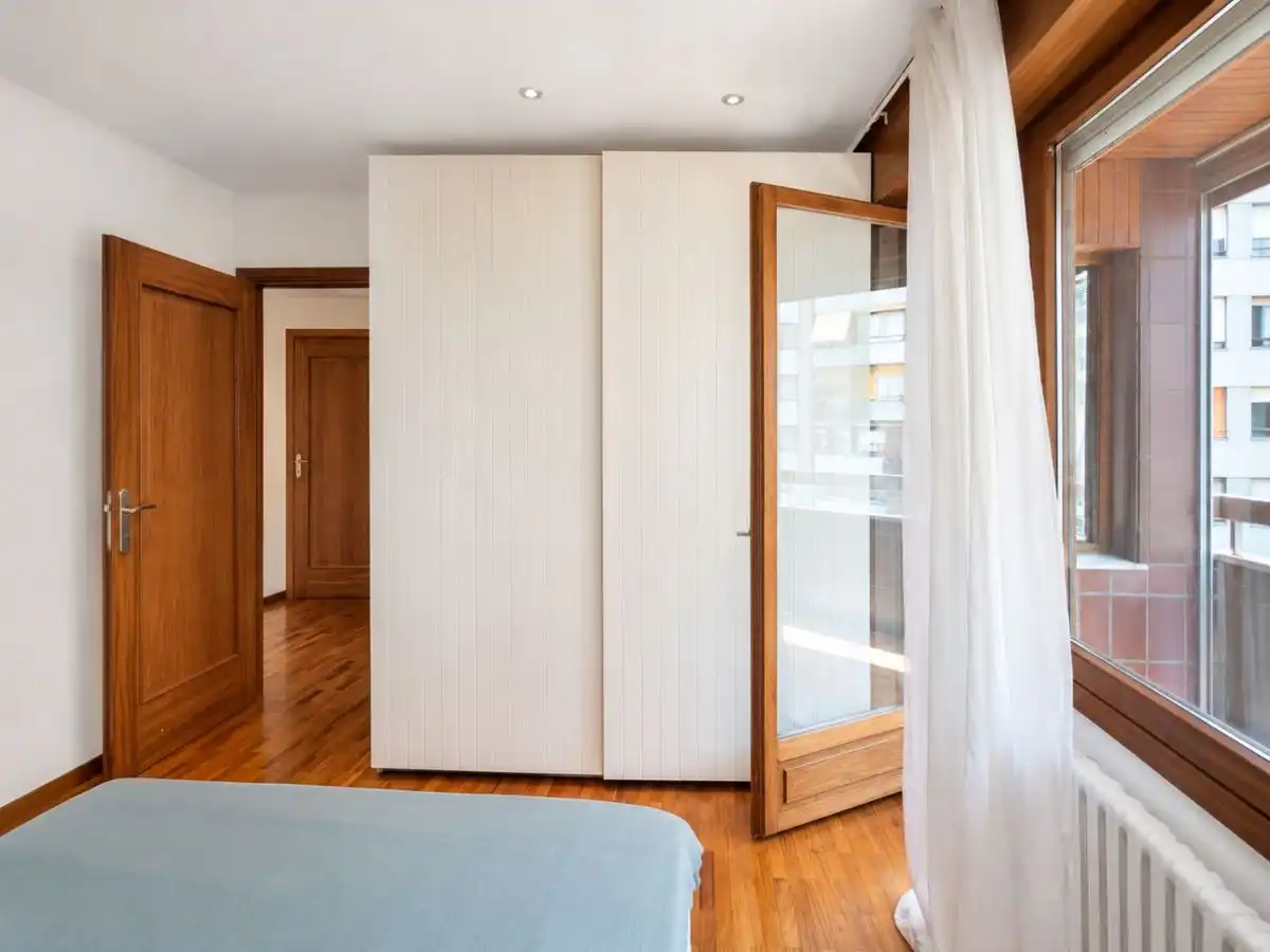 Habitación de Piso de alquiler con opción a compra en Ourense Capital  con Calefacción, Amueblado y Horno