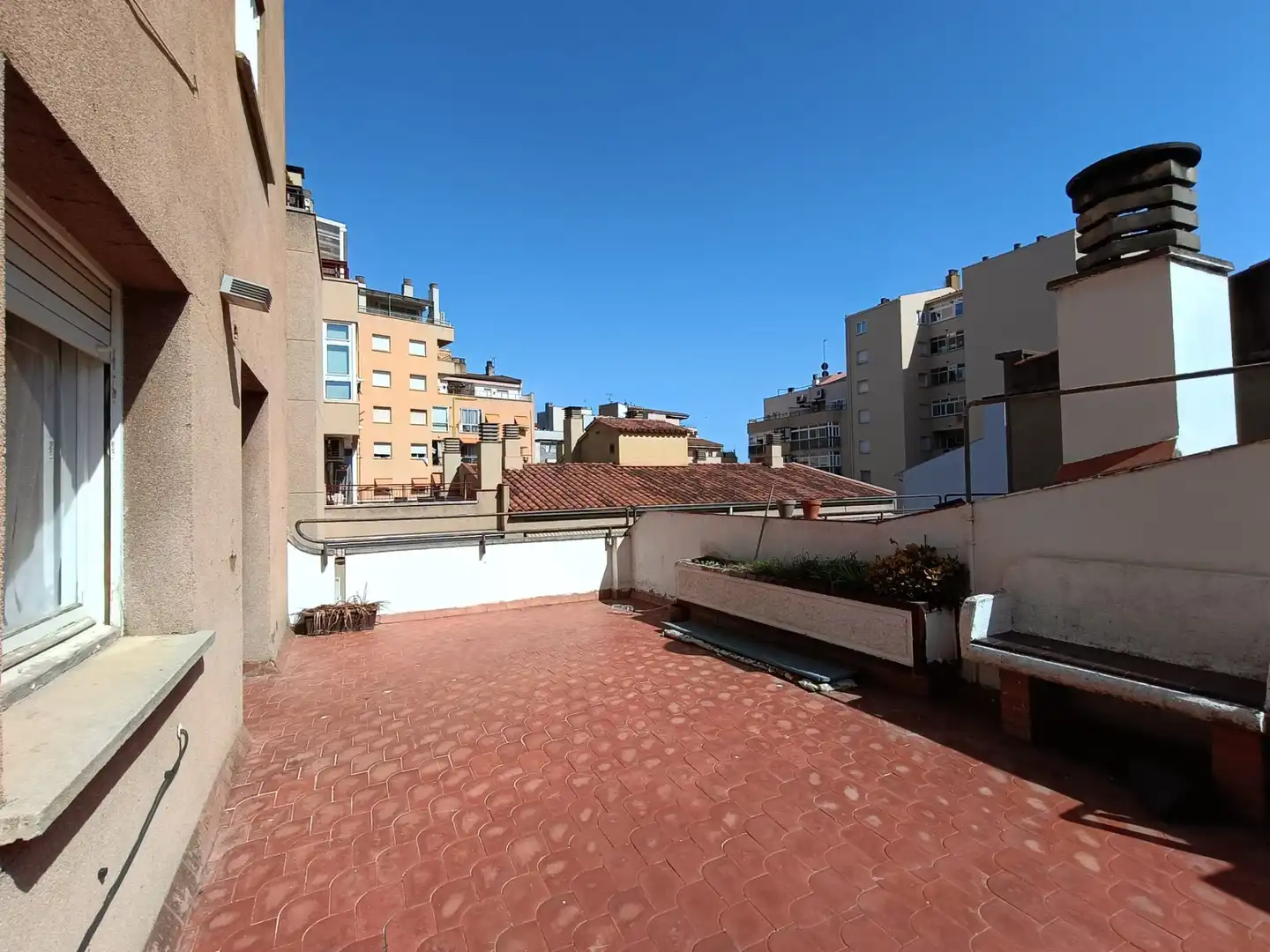 Terraza de Piso en venta en Girona con Calefacción, Terraza y Amueblado