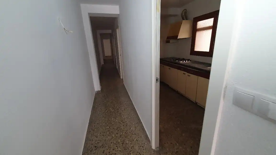 Piso en venta en Villena con Balcón