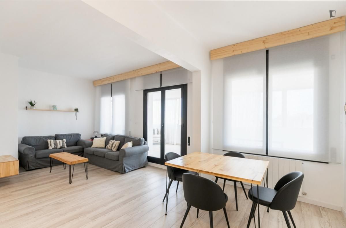 Sala d'estar de Apartament de lloguer en  Barcelona Capital amb Aire condicionat, Calefacció i Moblat