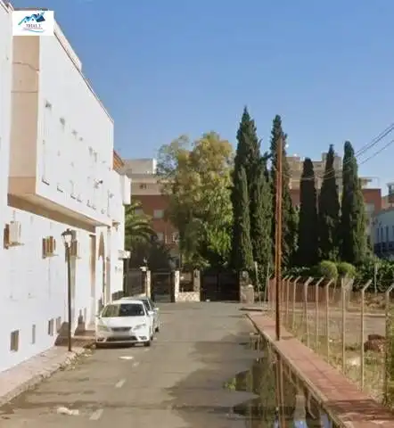 Vista exterior de Pis en venda en Alhama de Almería amb Jardí privat, Terrassa i Balcó