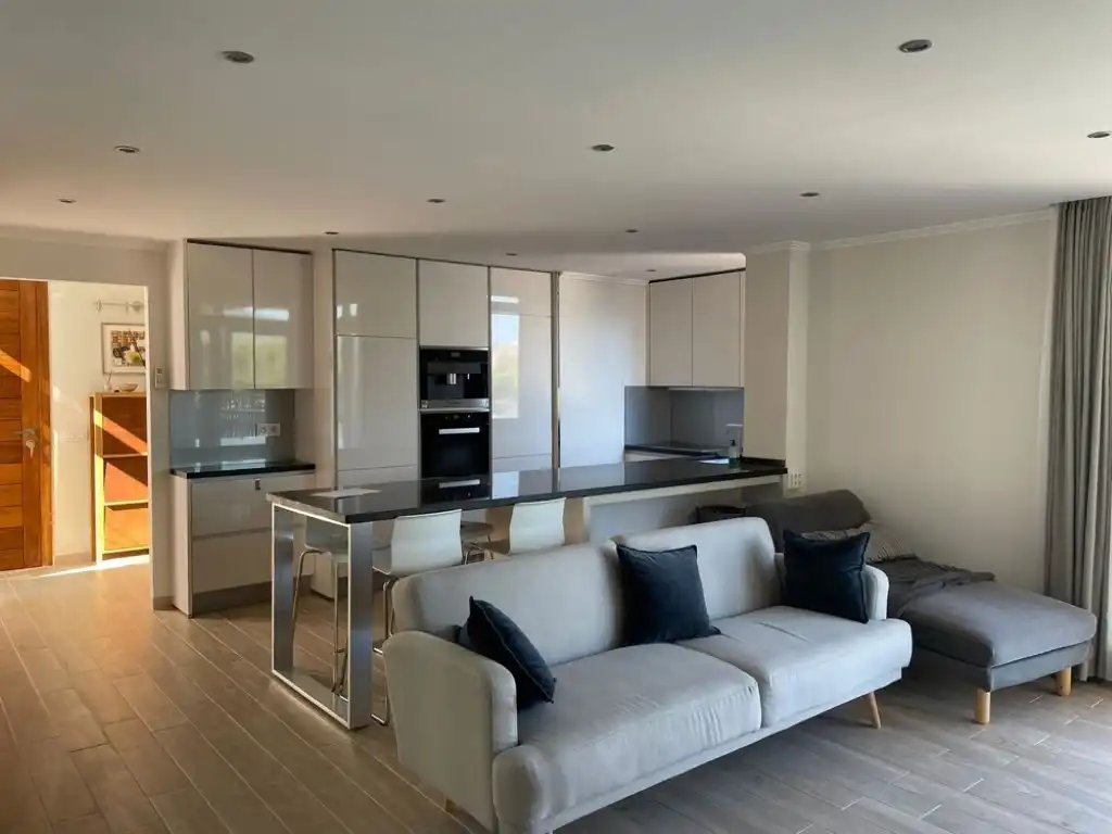 Sala d'estar de Apartament en venda en Calvià amb Aire condicionat, Terrassa i Balcó