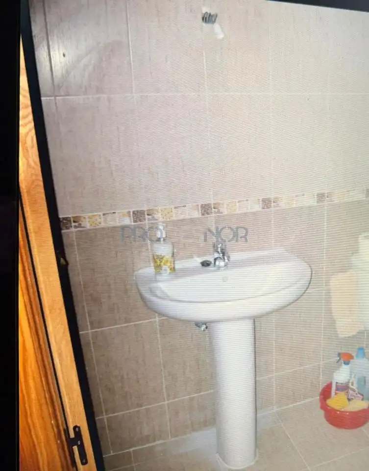 Baño de Piso en venta en San Andrés del Rabanedo con Calefacción, Terraza y Trastero