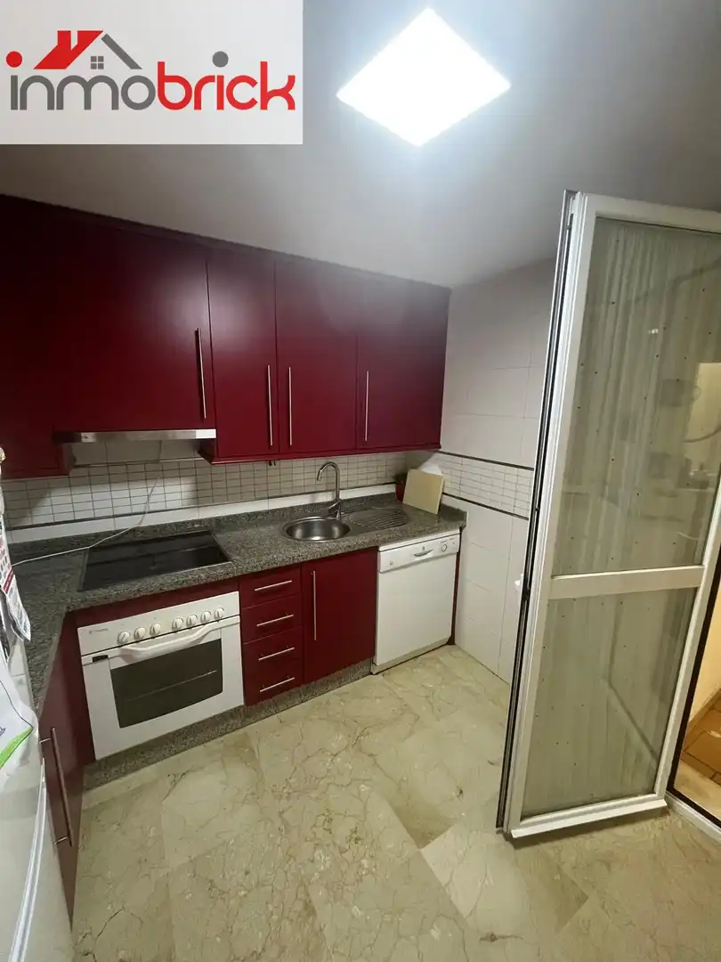 Bajo con piscina en venta en El Valle, imagen 3
