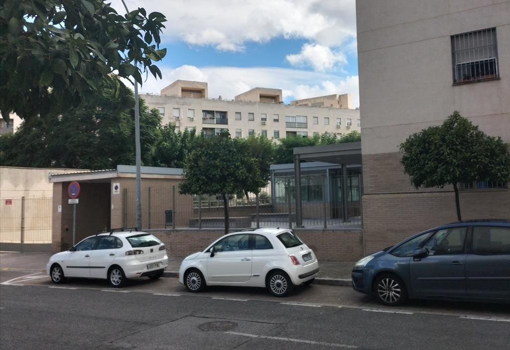 Vista exterior de Pis en venda en  Sevilla Capital