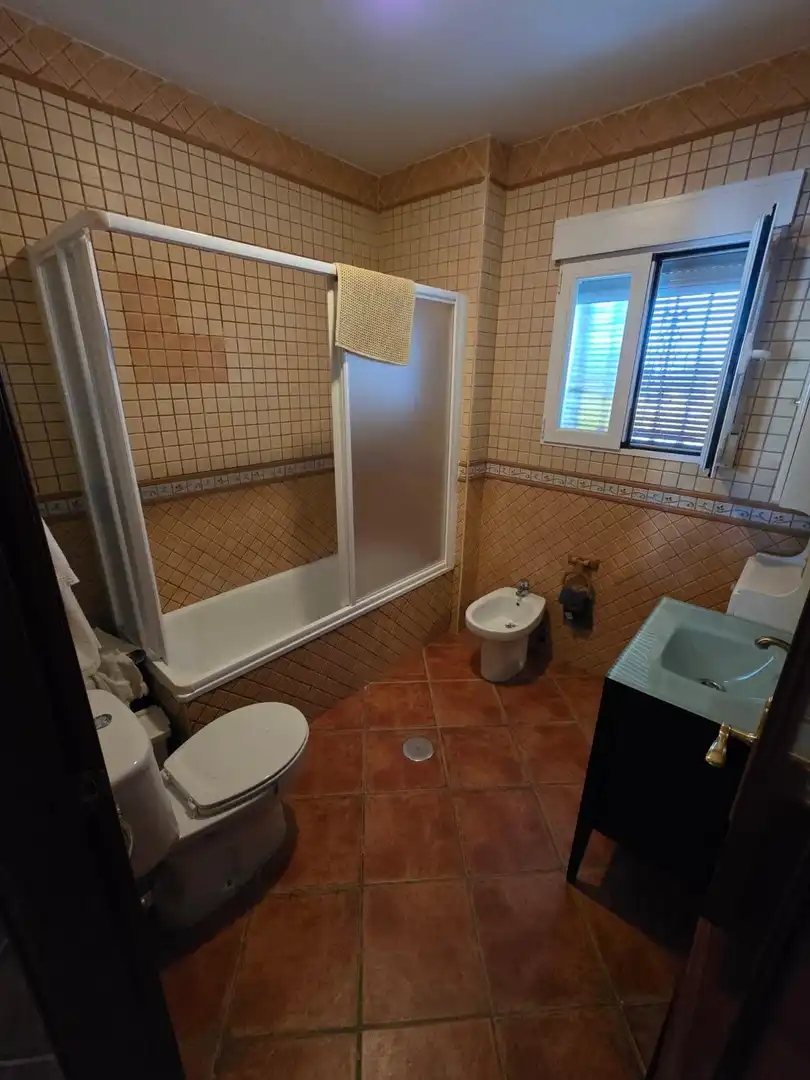 Bathroom of Houses for sale in Ventas de Huelma  with Air Conditioner, Heating and Private garden