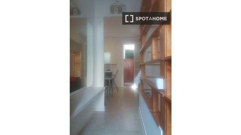 Foto 3 de Piso de alquiler en El Camp de l'Arpa del Clot, Barcelona Capital