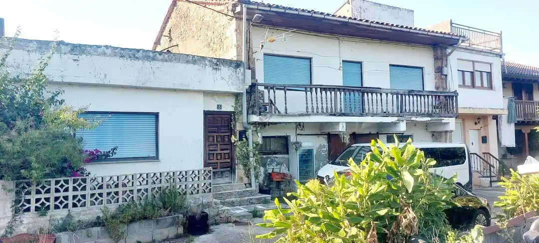 Vista exterior de Casa adosada en venda en Piélagos