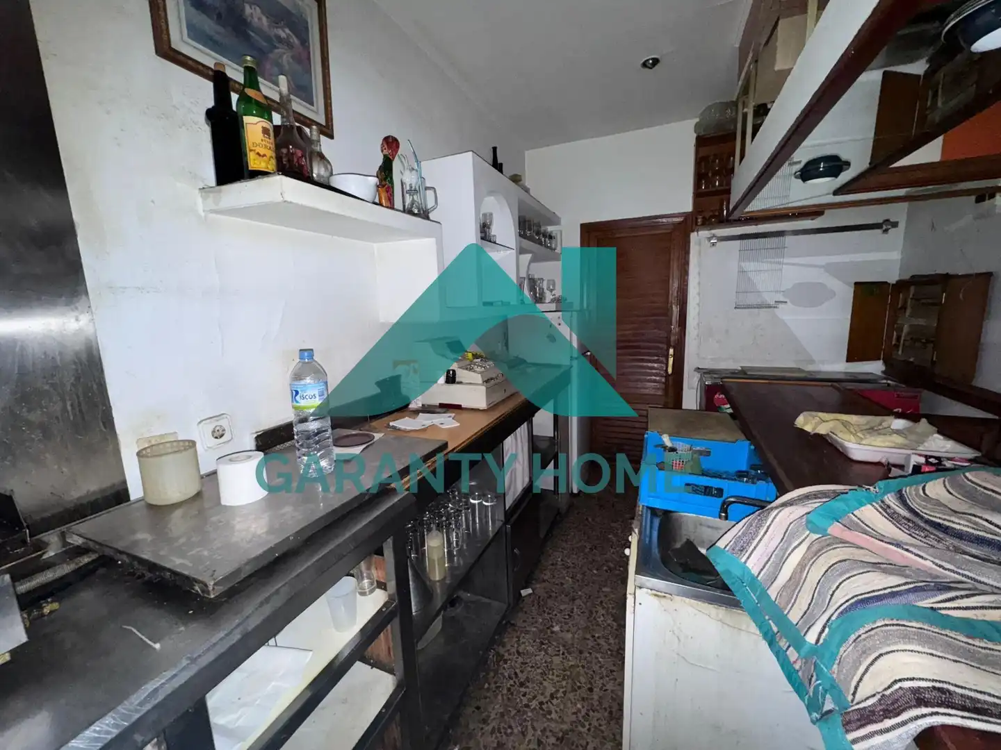 Cuina de Local de lloguer en Cáceres amb Aire condicionat