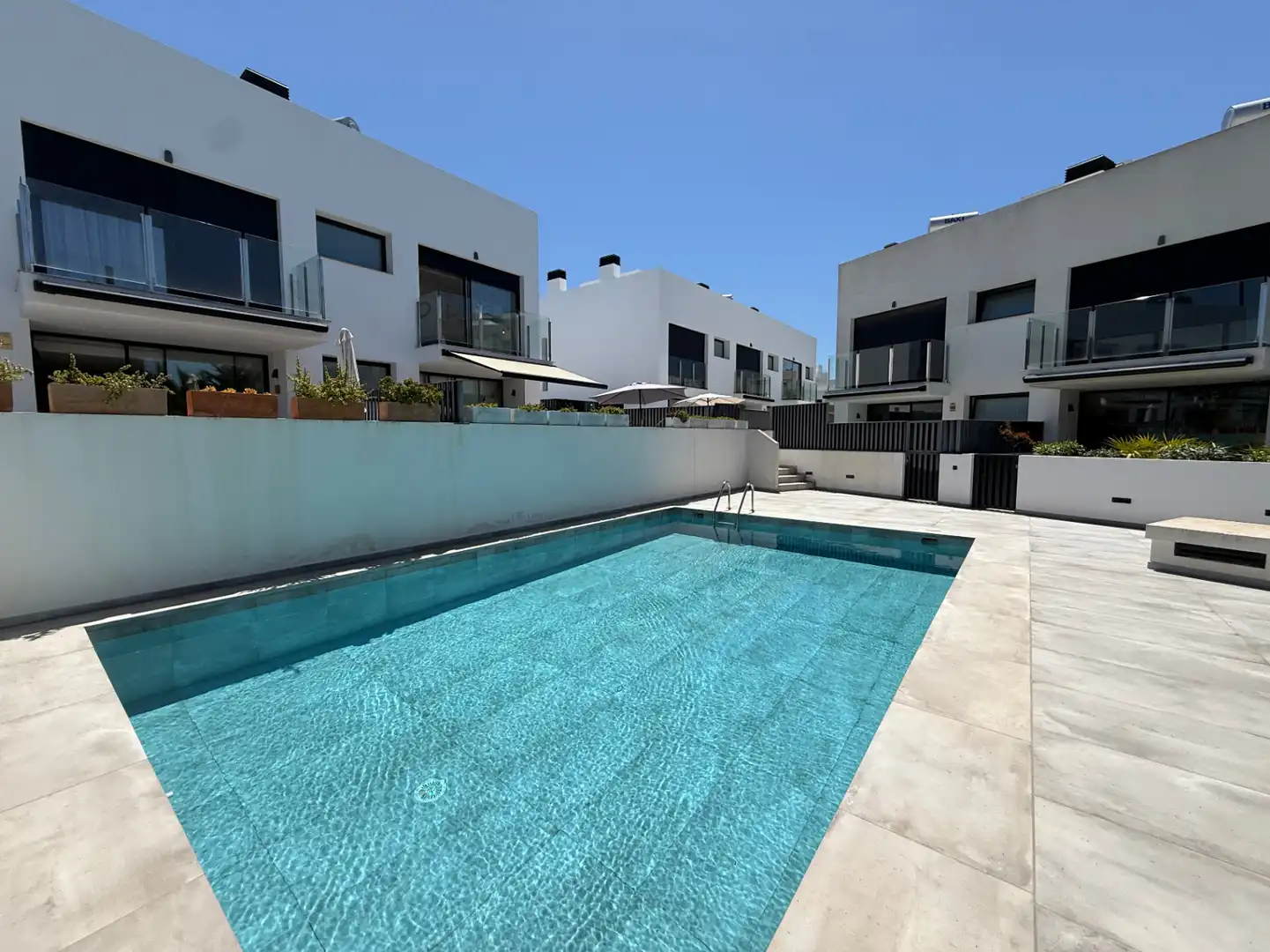 Swimming pool of Houses for sale in Santa Eulària des Riu  with Air Conditioner, Heating and Terrace