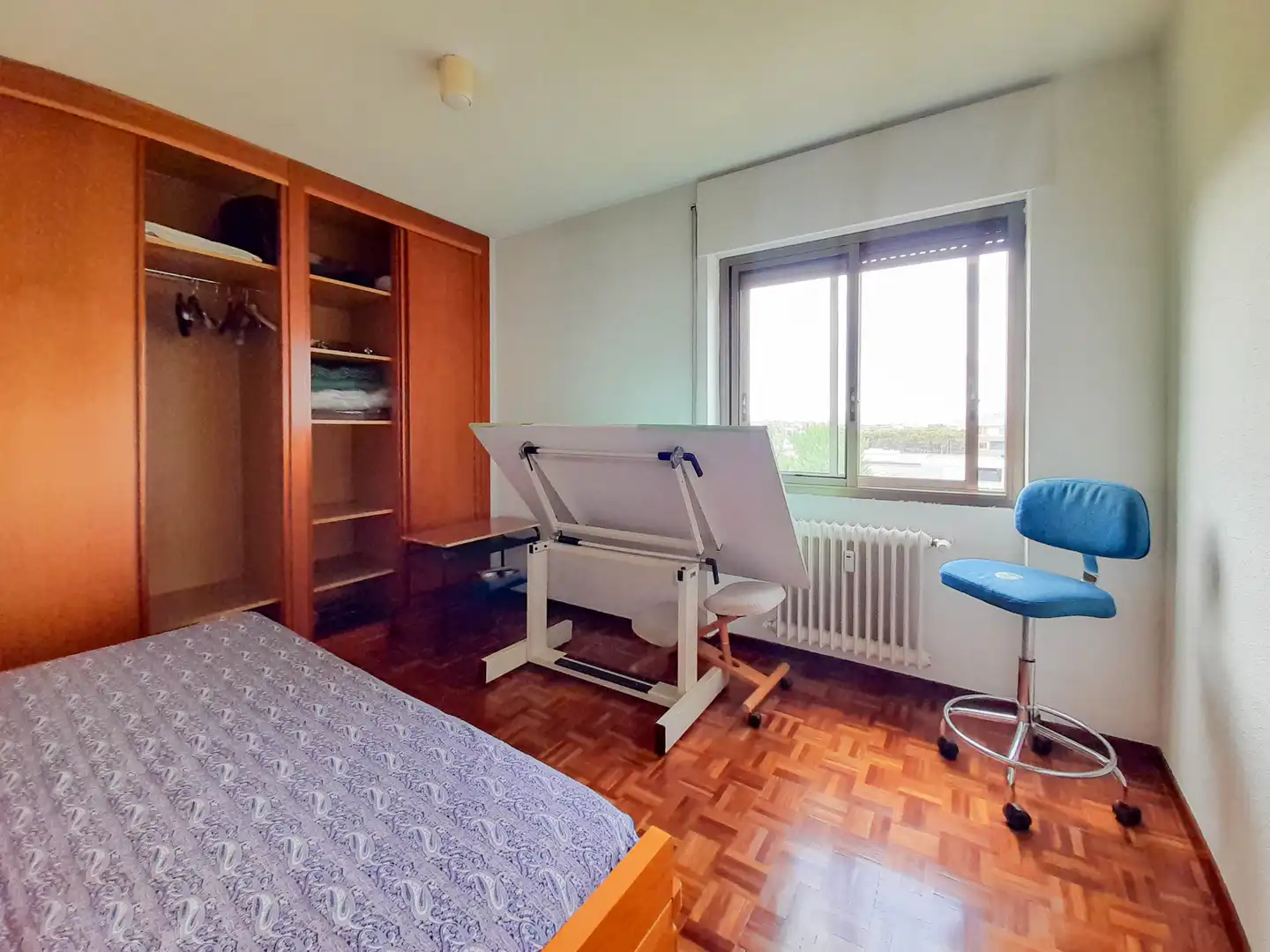 Bedroom of Flat for rent in Madrid  with Heating, Parquet flooring and Terrace